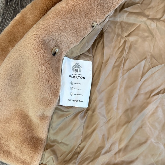 Aritzia Babaton Teddy coat size 1 - Picture 5 of 6